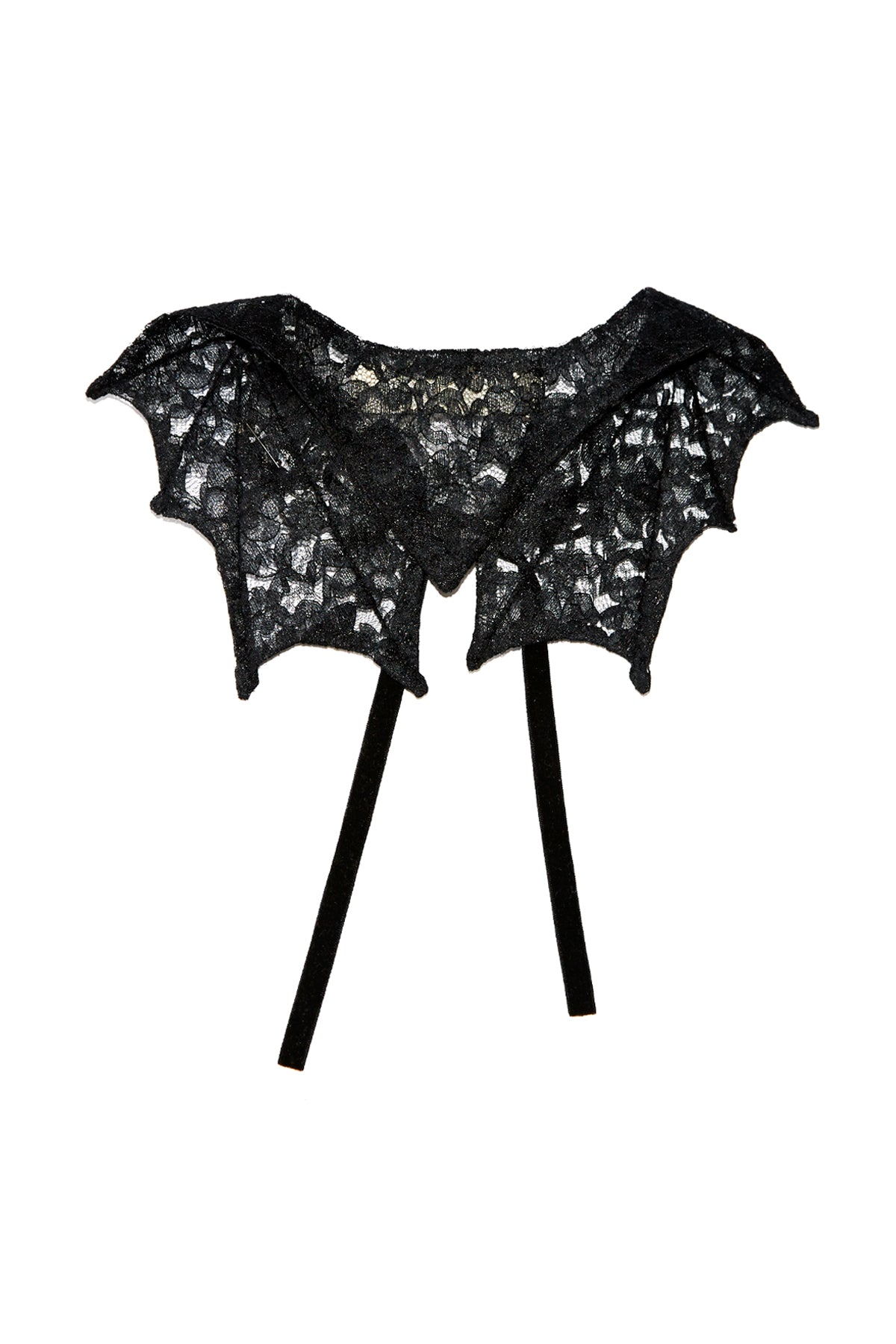 The Lace Bat Collar in Black